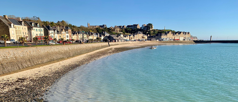Vue sur le port de la Houle