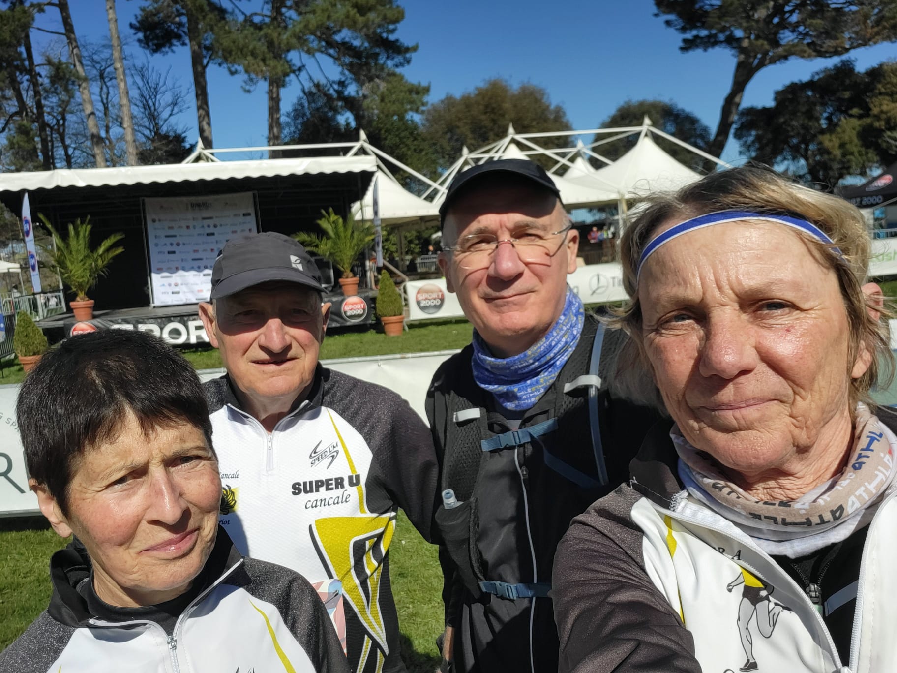 Josiane, Joël, Thierry et Catherine